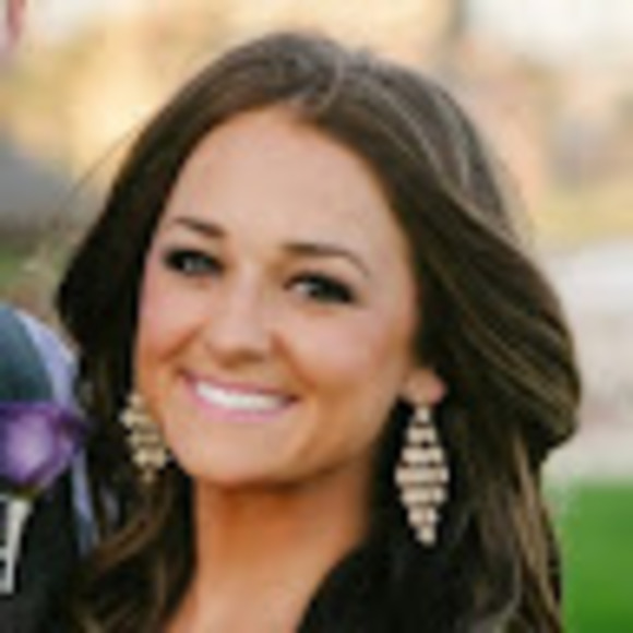 Meet your Posher, Katie - Picture 1 of 1